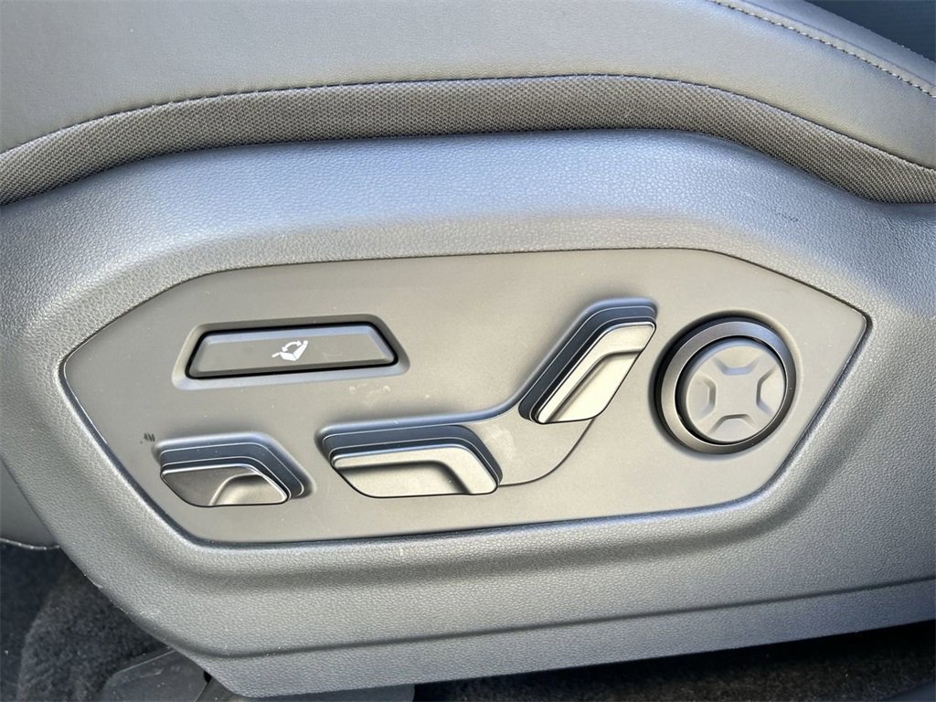 New 2025 Hyundai Santa Fe Calligraphy image 24