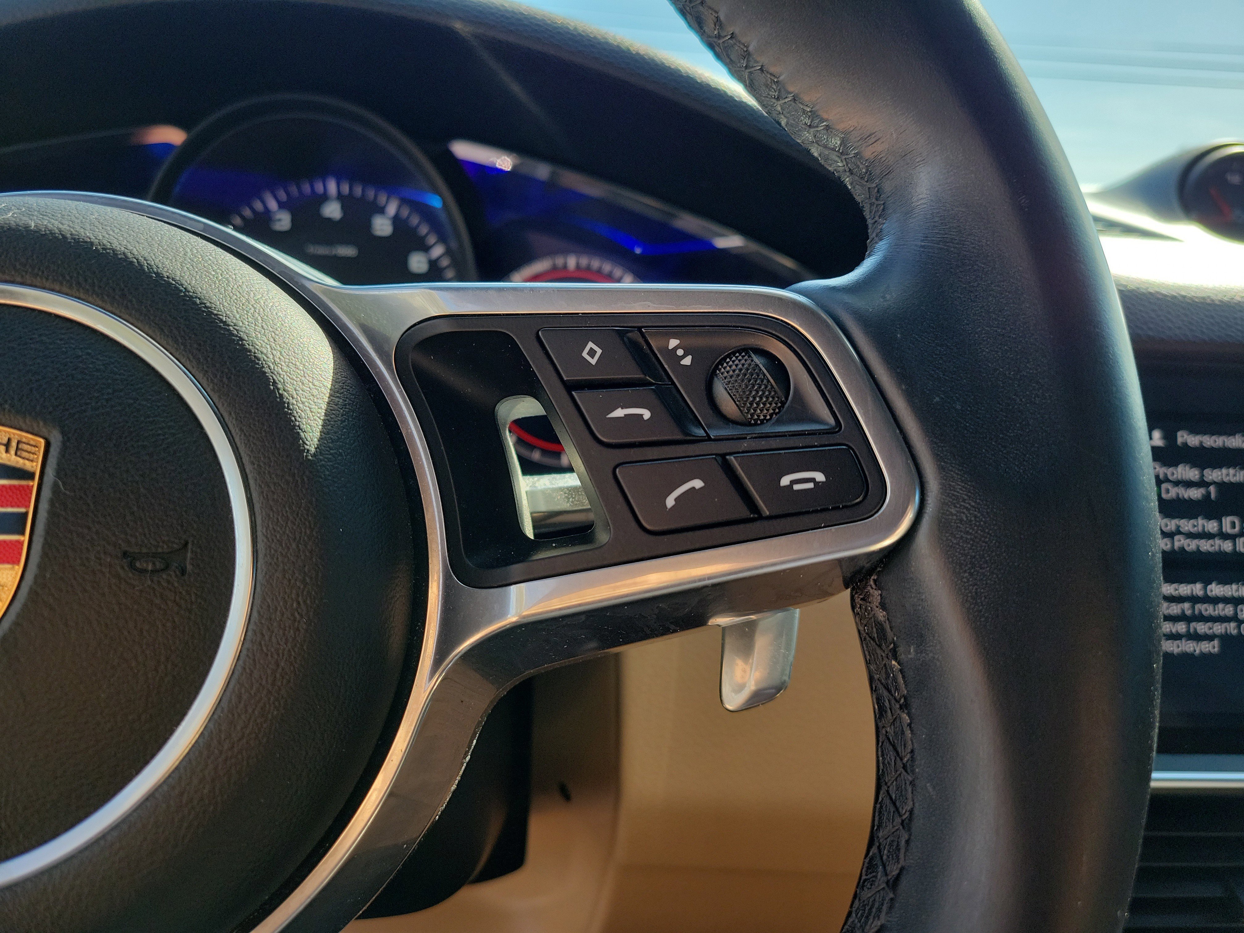 Used 2019 Porsche Cayenne Base image 10