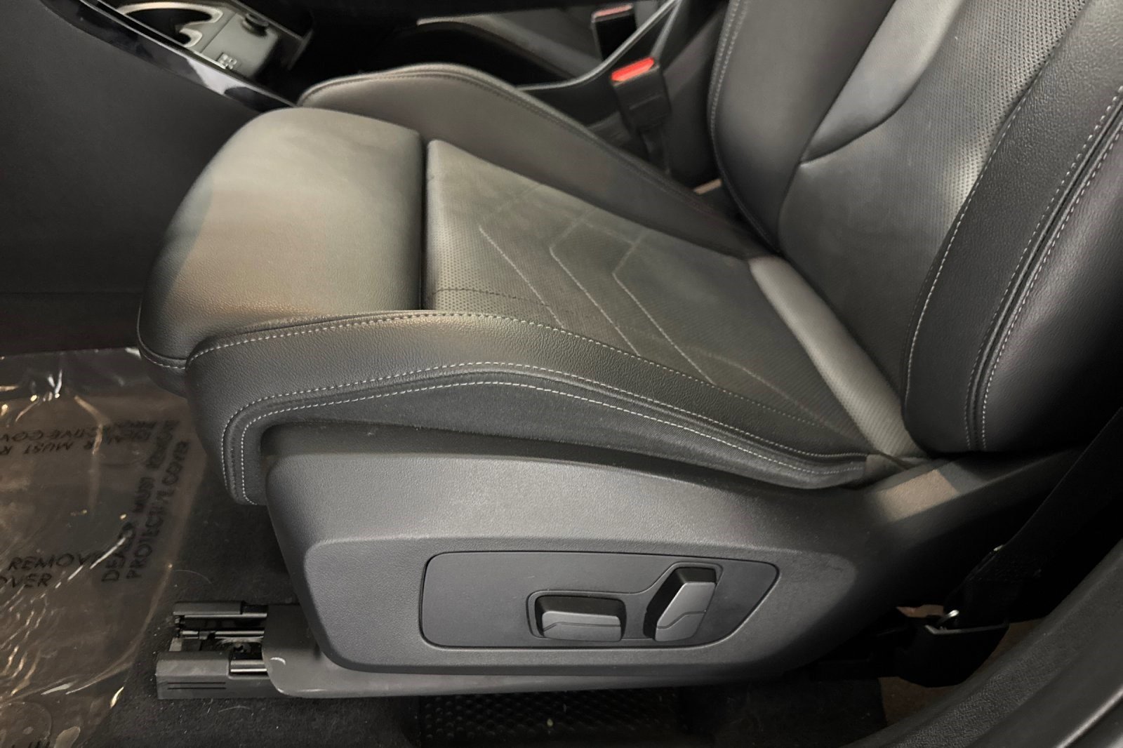 Certified 2023 BMW X1 xDrive28i w/ M Sport Package image 15