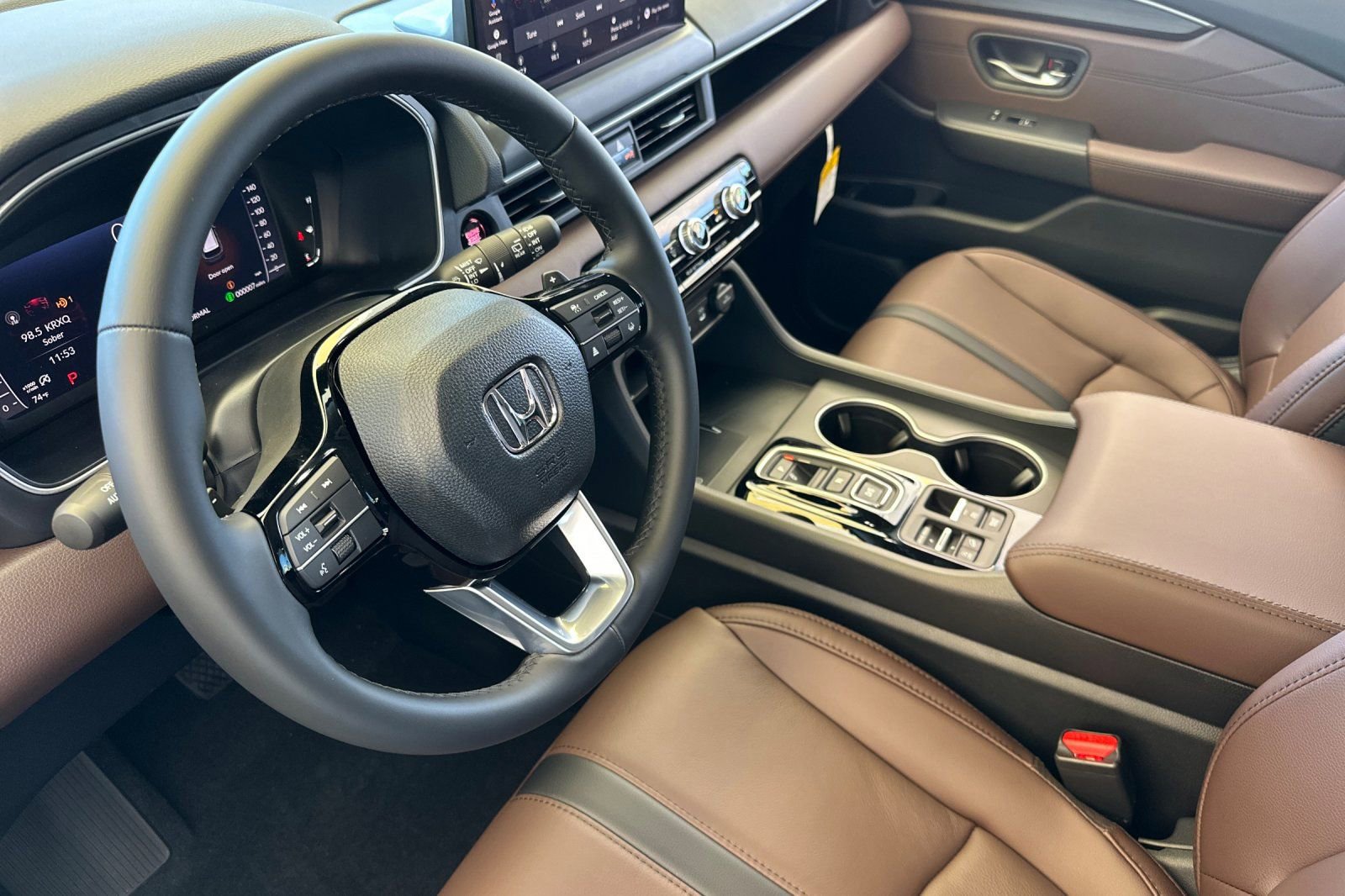 New 2026 Honda Pilot Touring image 10