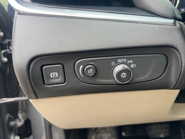 Used 2020 Buick Enclave Essence AWD/4WD image 25