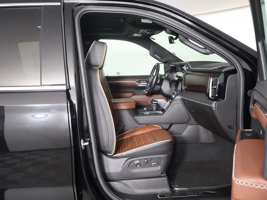 Used 2025 GMC Sierra 1500 Denali Ultimate AWD/4WD image 32