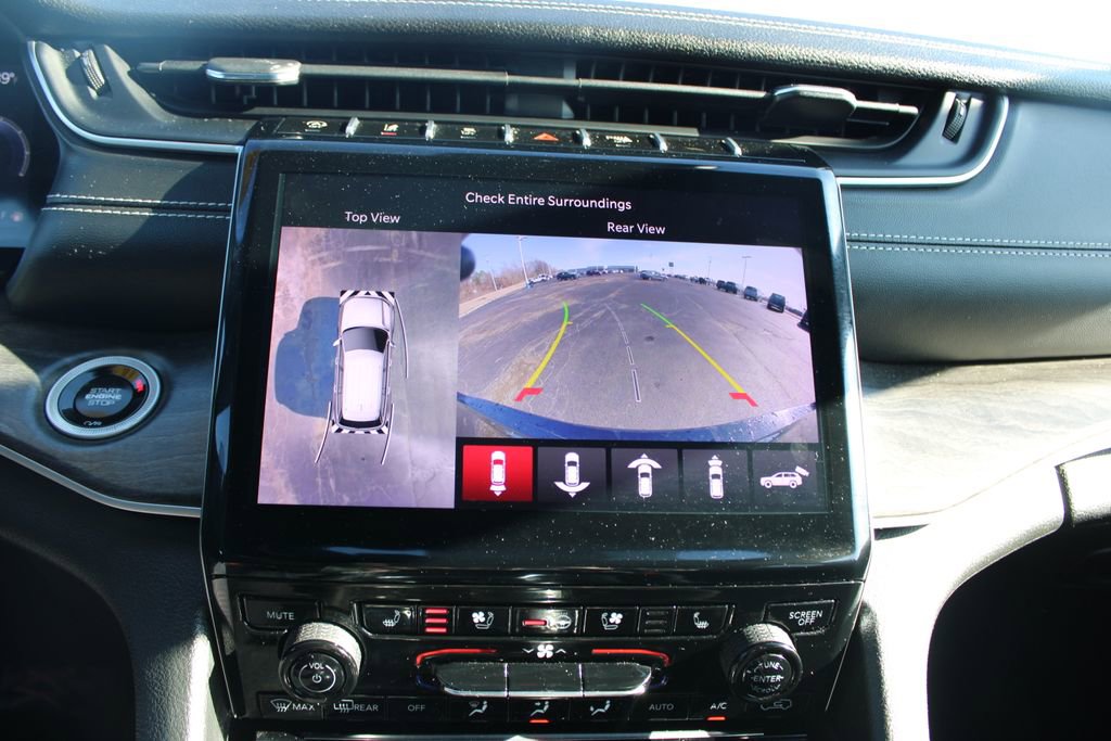 Used 2024 Jeep Grand Cherokee L Limited w/ Luxury Tech Group II image 57