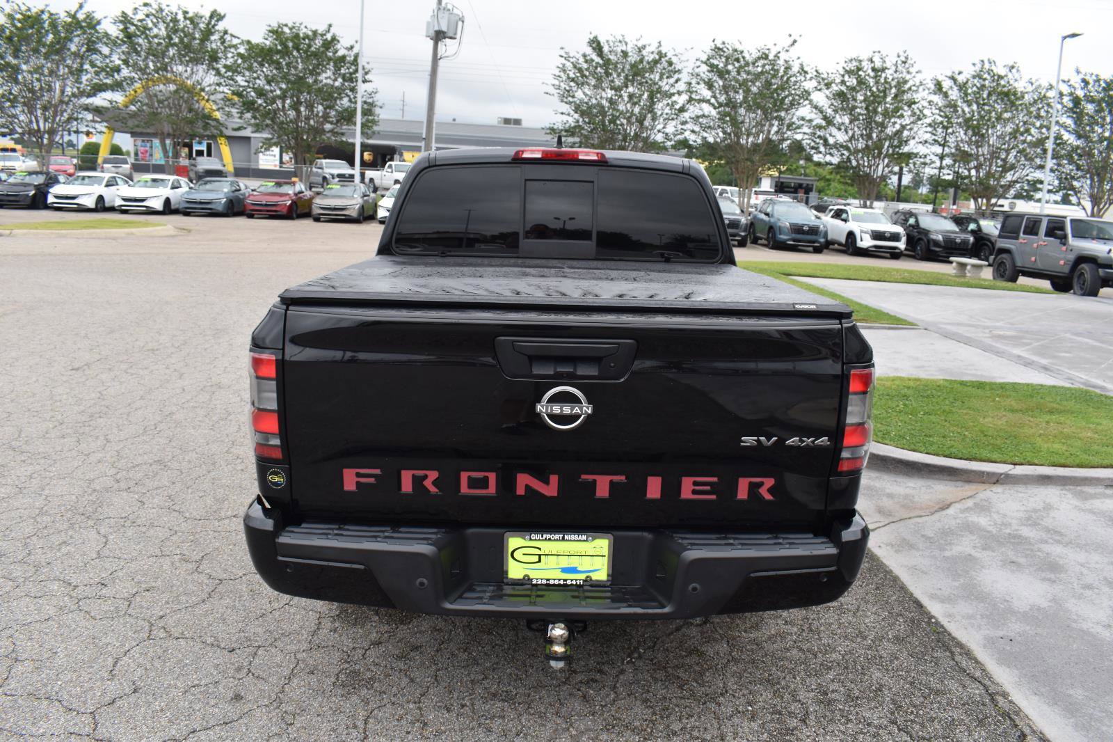 Used 2022 Nissan Frontier SV w/ Technology Package AWD/4WD image 6