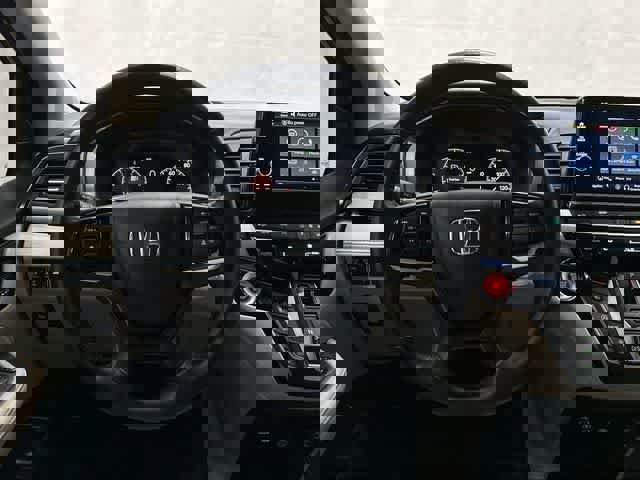 Certified 2025 Honda Odyssey Touring image 15