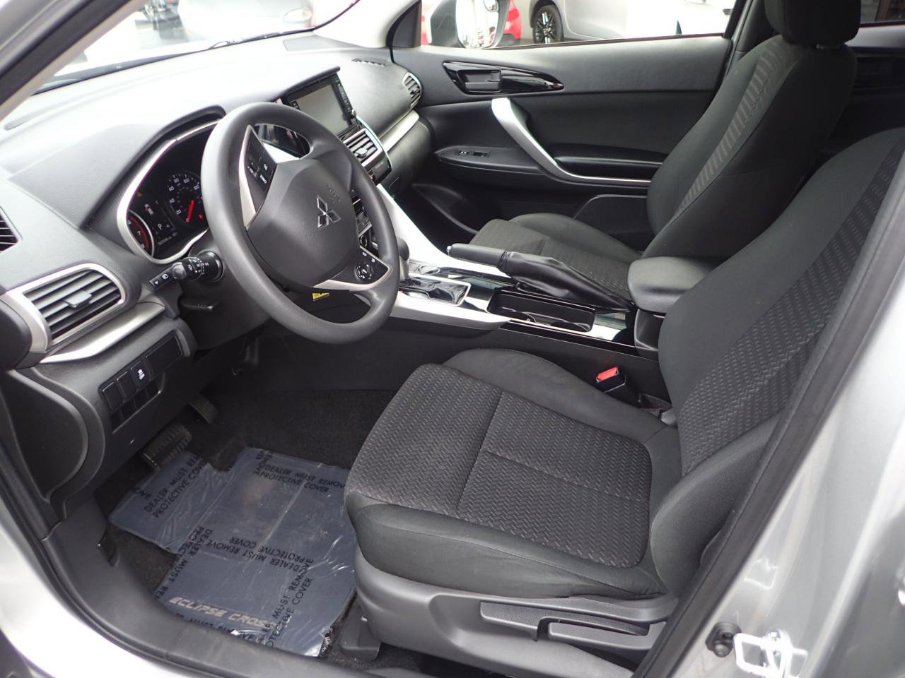 Used 2018 Mitsubishi Eclipse Cross ES image 9