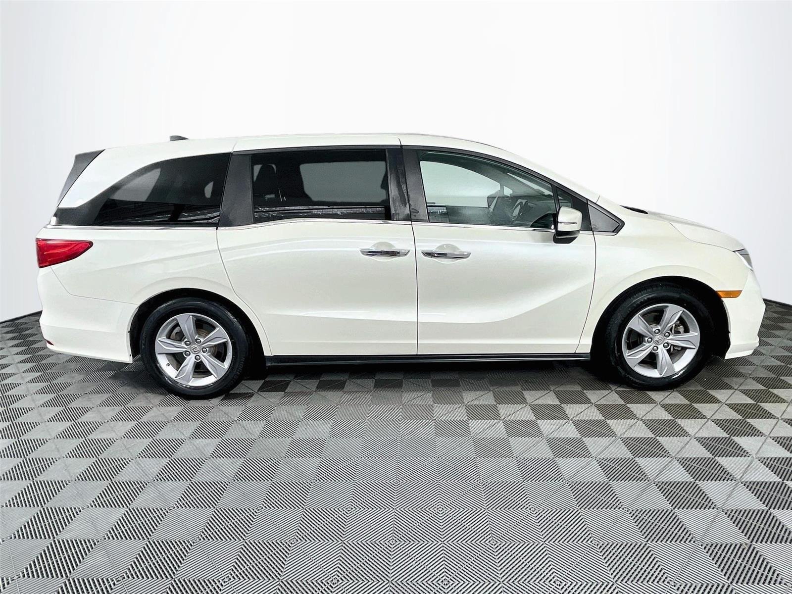 Used 2019 Honda Odyssey EX-L image 12