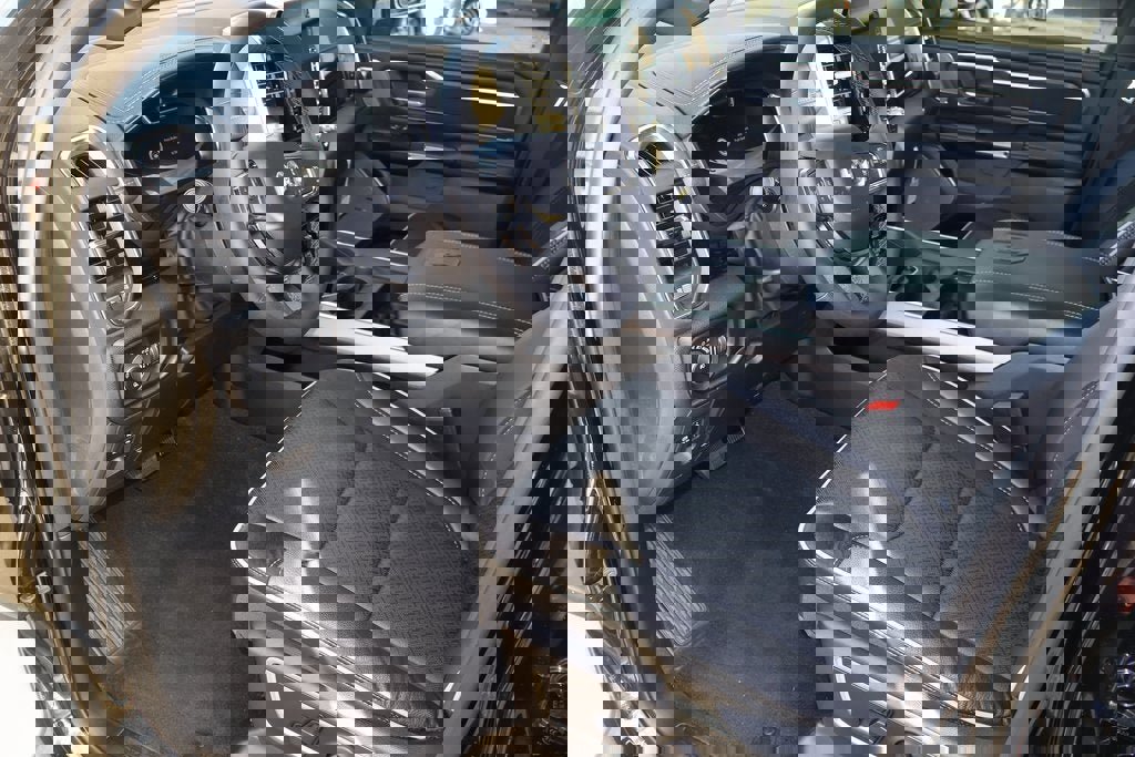 Used 2025 RAM 1500 Laramie w/ Night Edition image 17