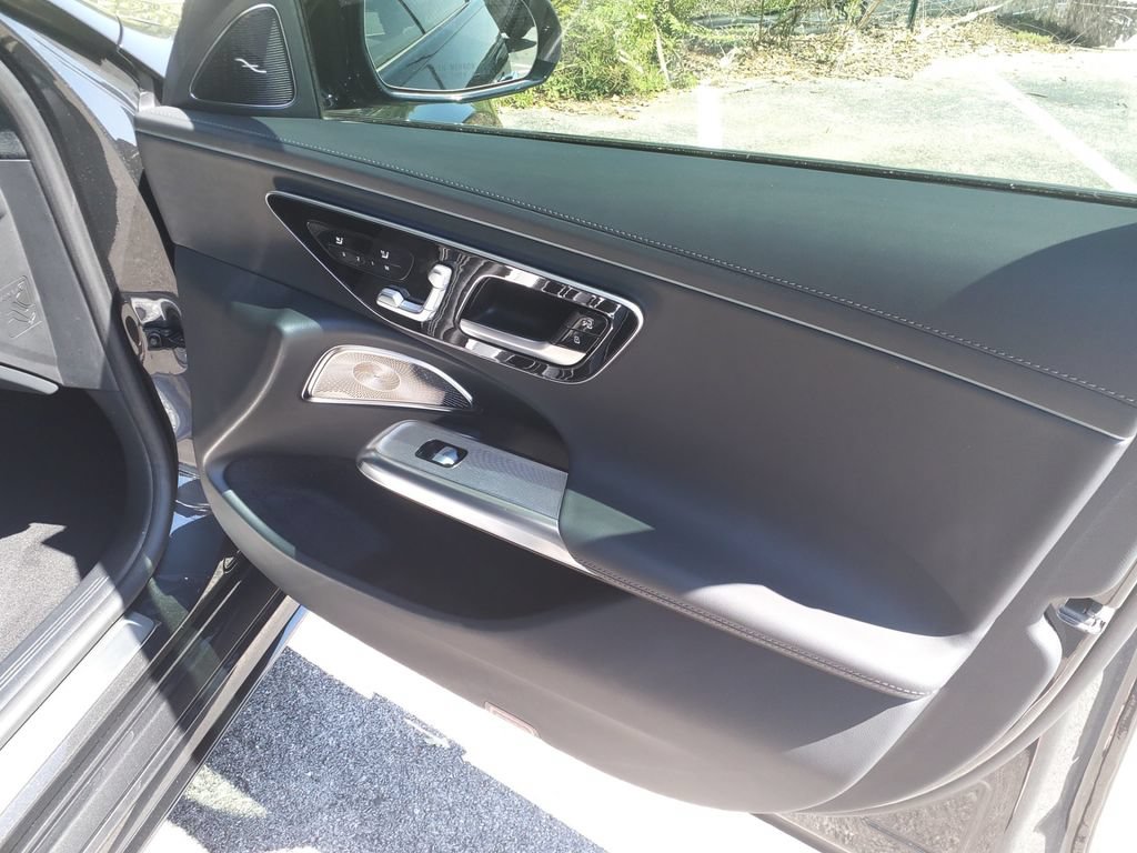 Certified 2024 Mercedes-Benz E 450 4MATIC Sedan image 11
