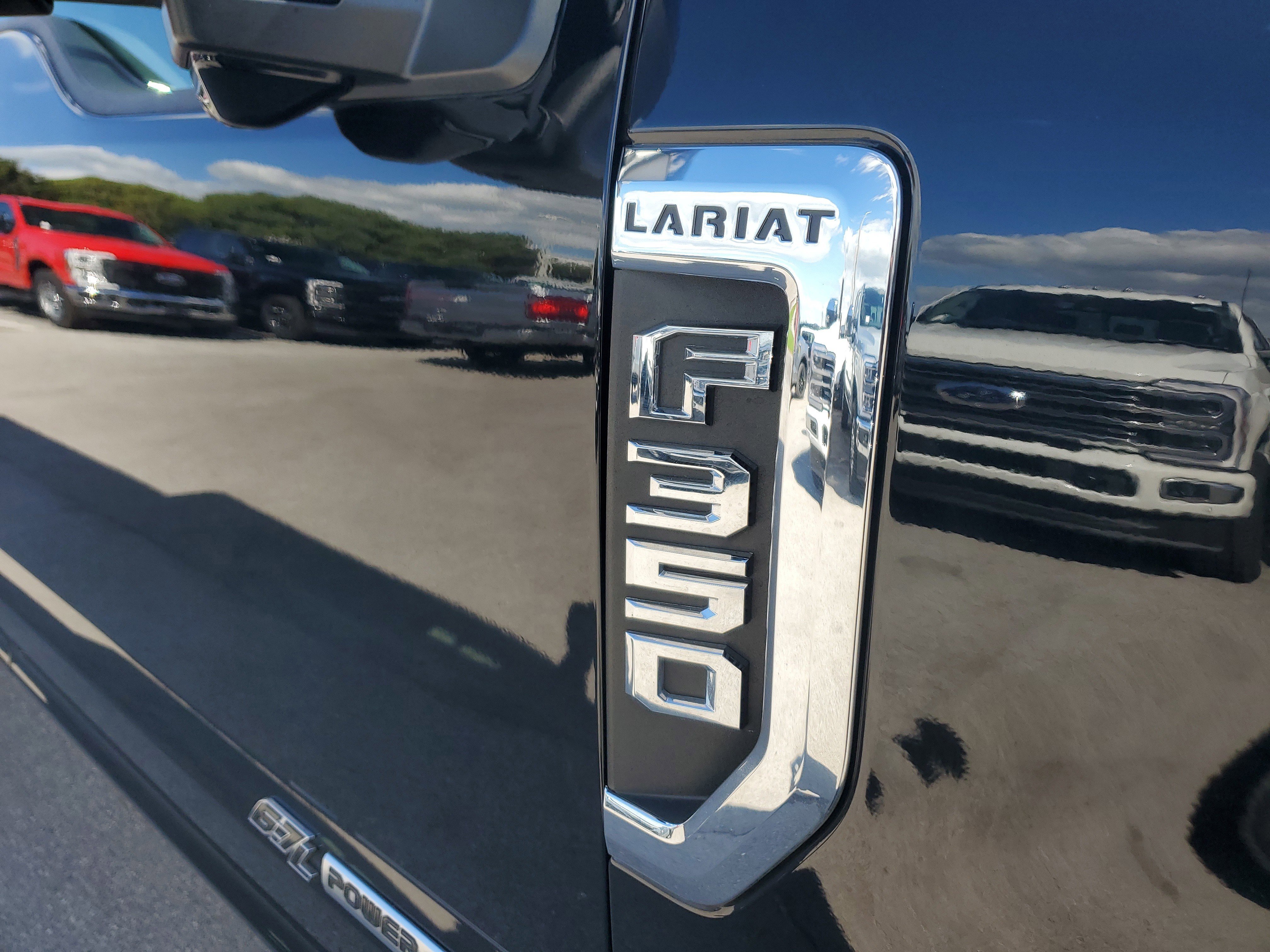 Used 2022 Ford F350 Lariat w/ Lariat Ultimate Package image 31