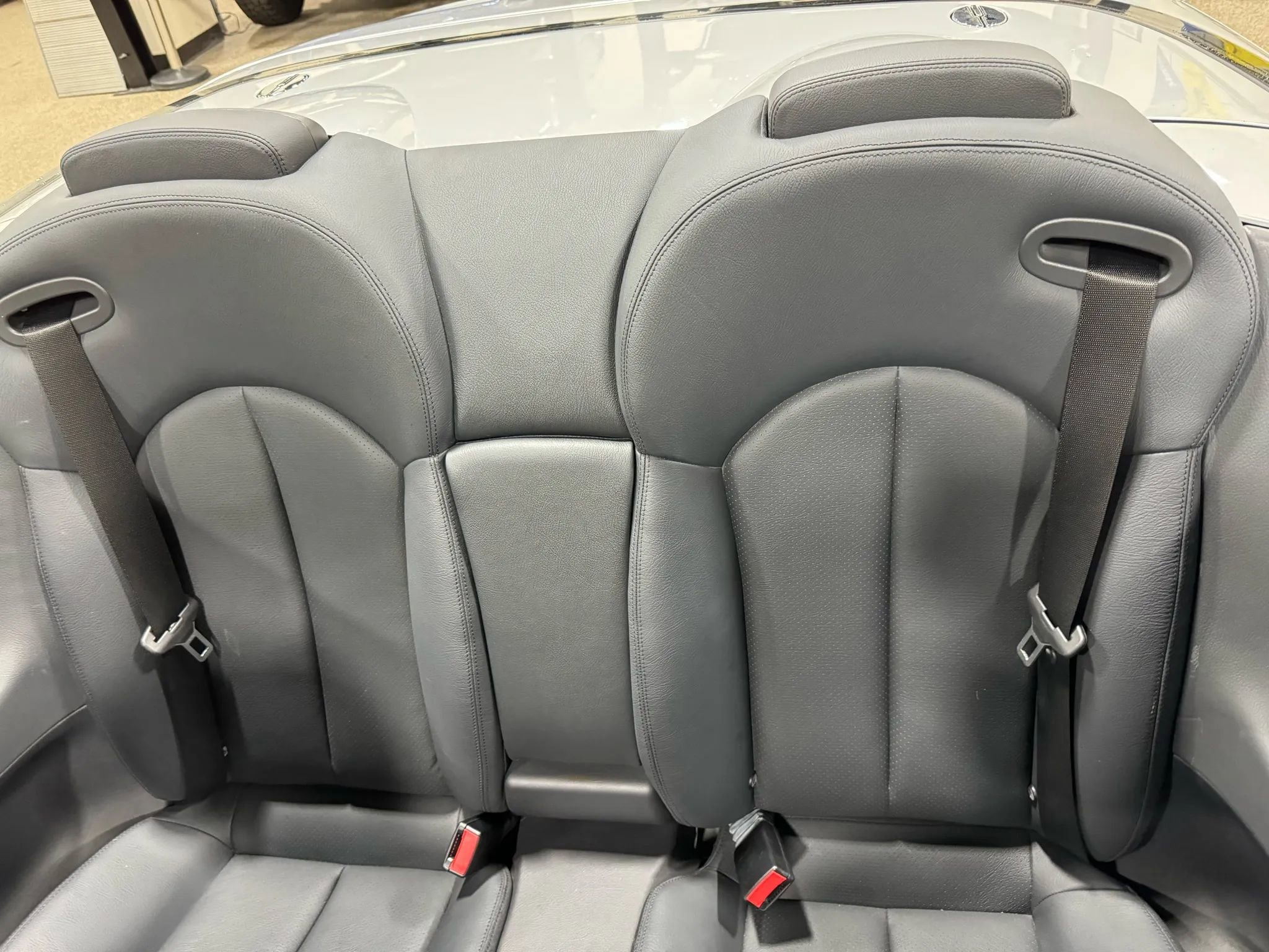 Used 2005 Mercedes-Benz CLK 320 Cabriolet image 57