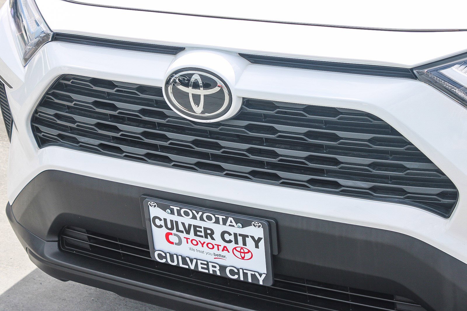 Certified 2023 Toyota RAV4 XLE w/ Convenience Package image 6