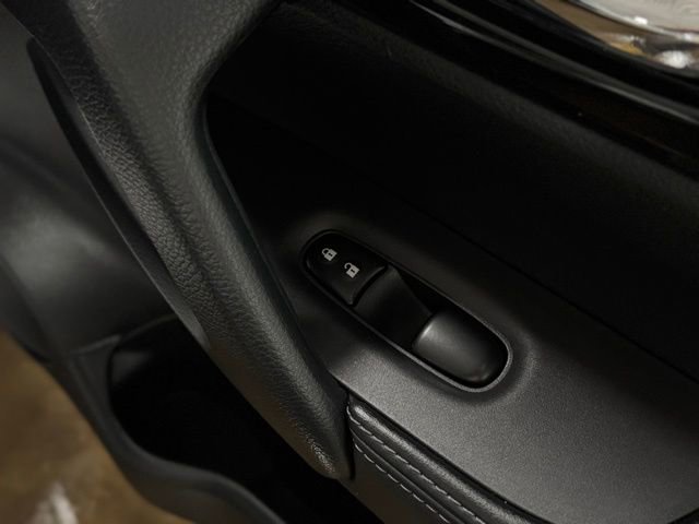 Used 2022 Nissan Rogue Sport SL image 14