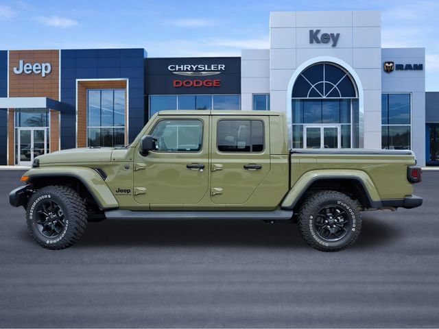 Certified 2025 Jeep Gladiator Sport AWD/4WD image 2