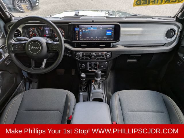 Certified 2025 Jeep Gladiator Sport AWD/4WD image 14