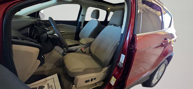 Used 2016 Ford Escape SE w/ Equipment Group 201A FWD image 13