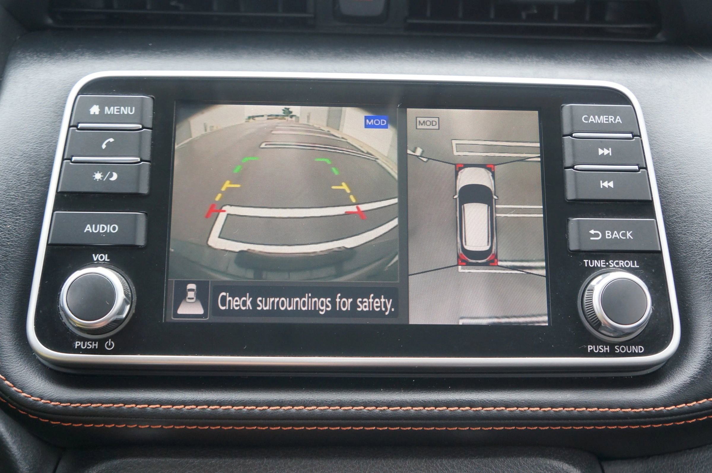 Used 2019 Nissan Kicks SR w/ SR Premium Package image 37