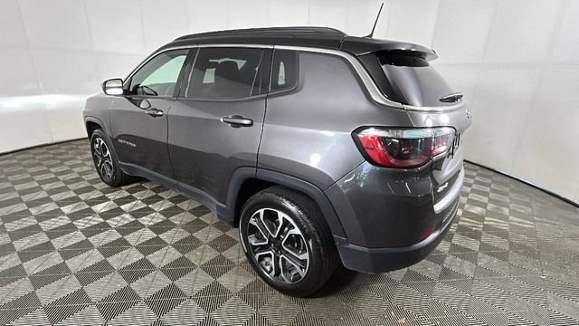 Used 2024 Jeep Compass Limited AWD/4WD video 5