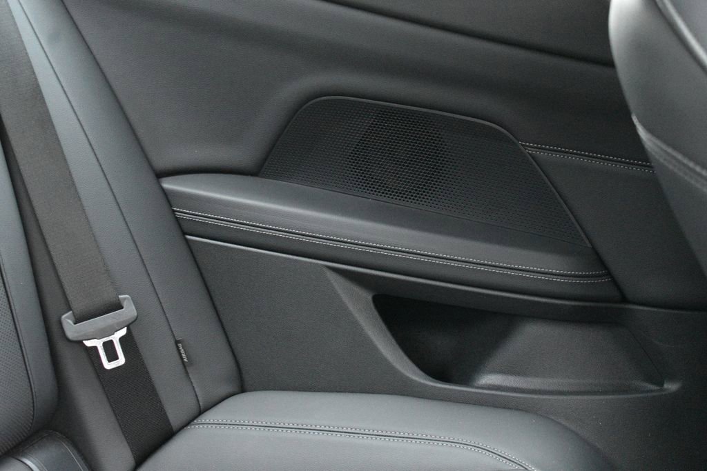 Used 2025 BMW 430i Coupe w/ Premium Package RWD image 31