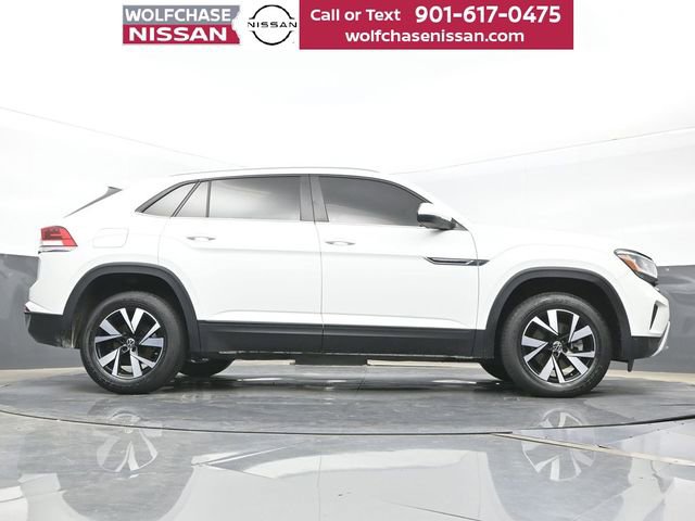 Used 2021 Volkswagen Atlas Cross Sport SE FWD image 25