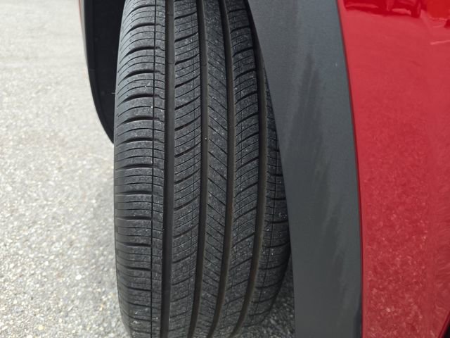 Certified 2024 GMC Terrain SLE w/ Driver Convenience Package image 31