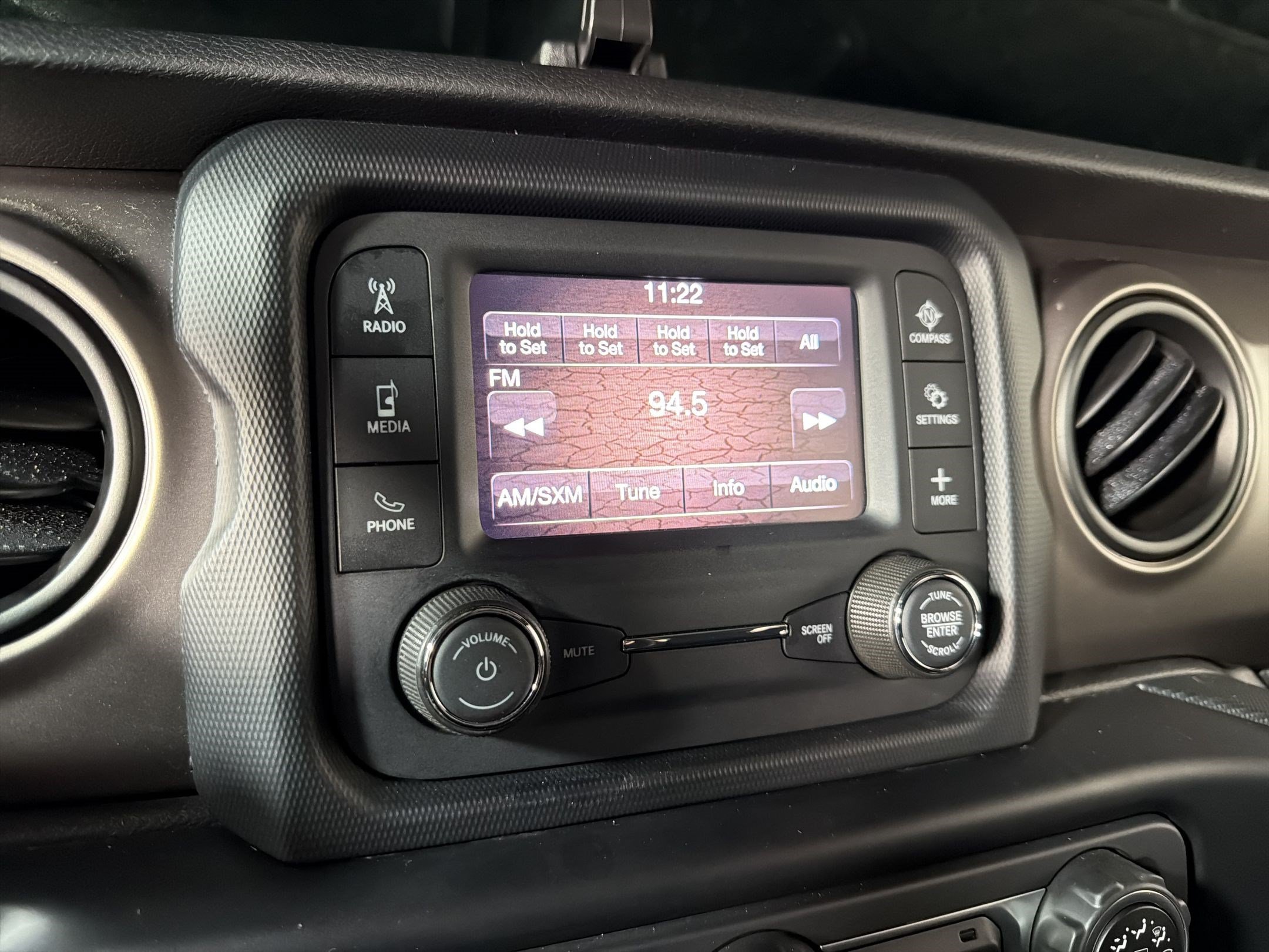 Used 2020 Jeep Gladiator Sport AWD/4WD image 15