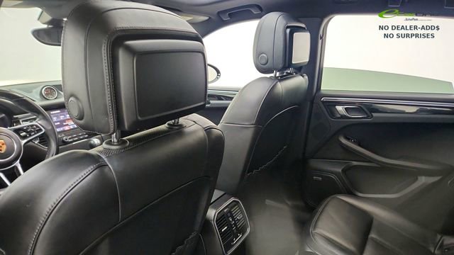 Used 2018 Porsche Macan AWD/4WD image 29