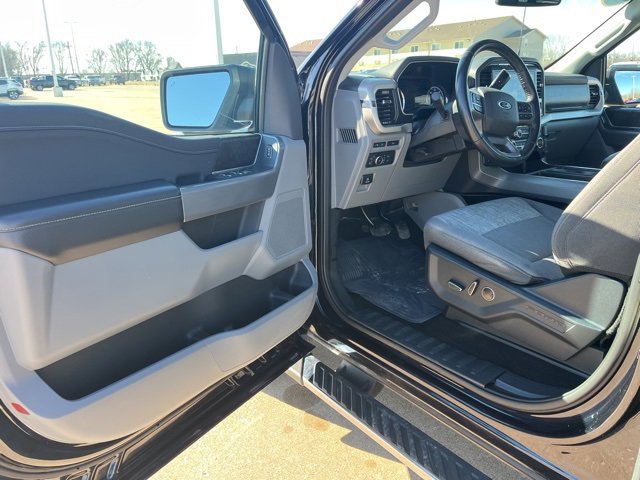 Used 2021 Ford F150 XLT w/ Equipment Group 302A High image 13