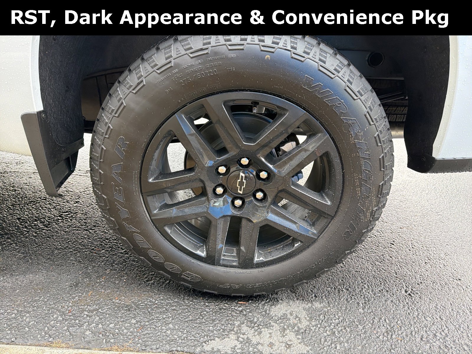 New 2026 Chevrolet Silverado 1500 RST w/ Dark Appearance Package image 10