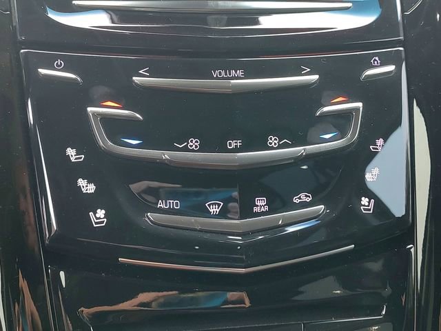 Used 2019 Cadillac Escalade Premium Luxury RWD image 16