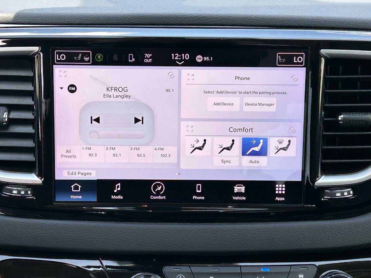 Used 2023 Chrysler Pacifica Touring-L image 20