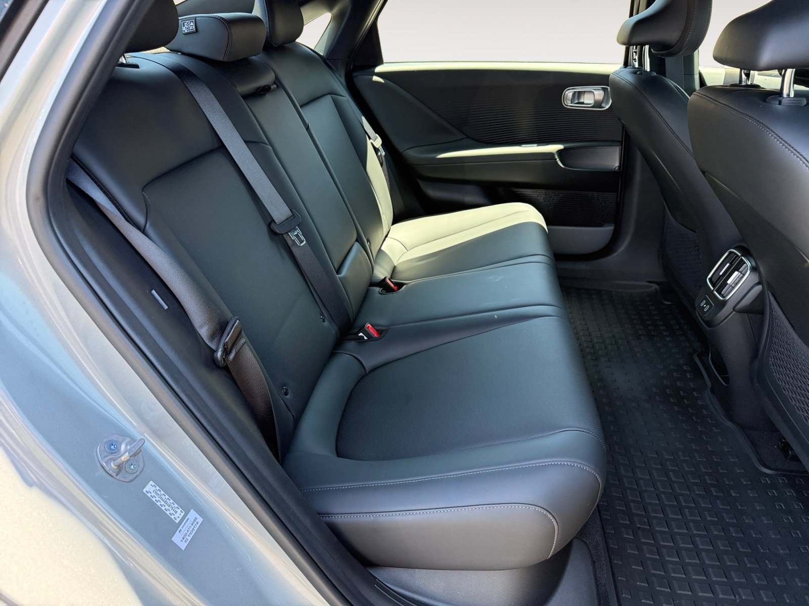 Certified 2024 Hyundai Ioniq 6 SEL RWD image 18
