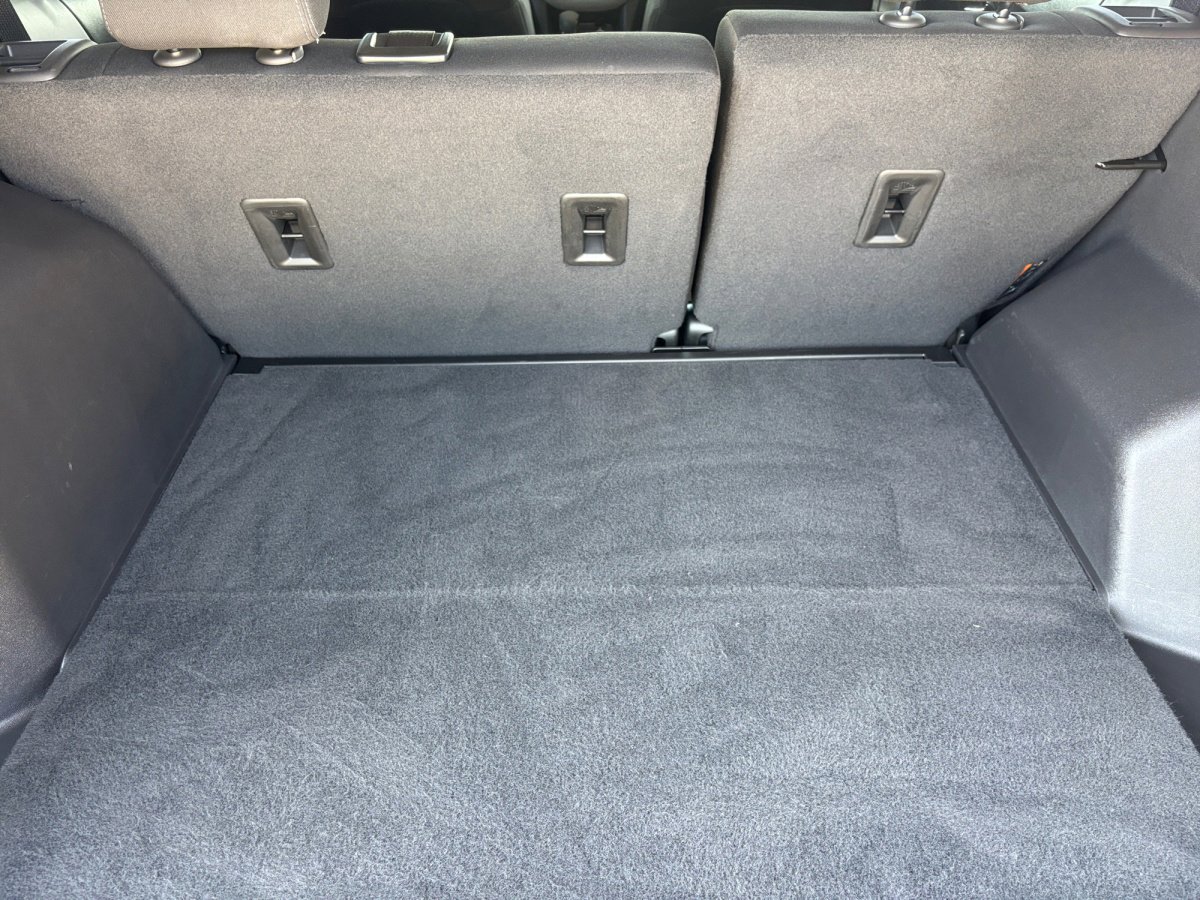 Used 2023 Chevrolet Equinox LS FWD image 32