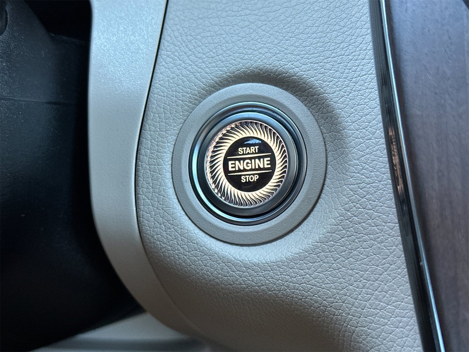 Certified 2022 Mercedes-Benz GLC 300 4MATIC w/ Premium Package Lite image 25