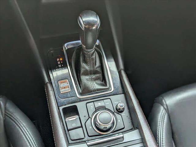 Used 2018 MAZDA MAZDA3 Touring FWD image 12