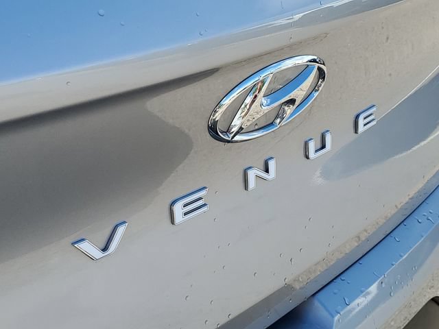 Used 2026 Hyundai Venue SEL FWD image 33