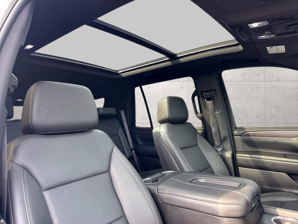 Used 2024 Chevrolet Tahoe Z71 w/ Luxury Package AWD/4WD image 7