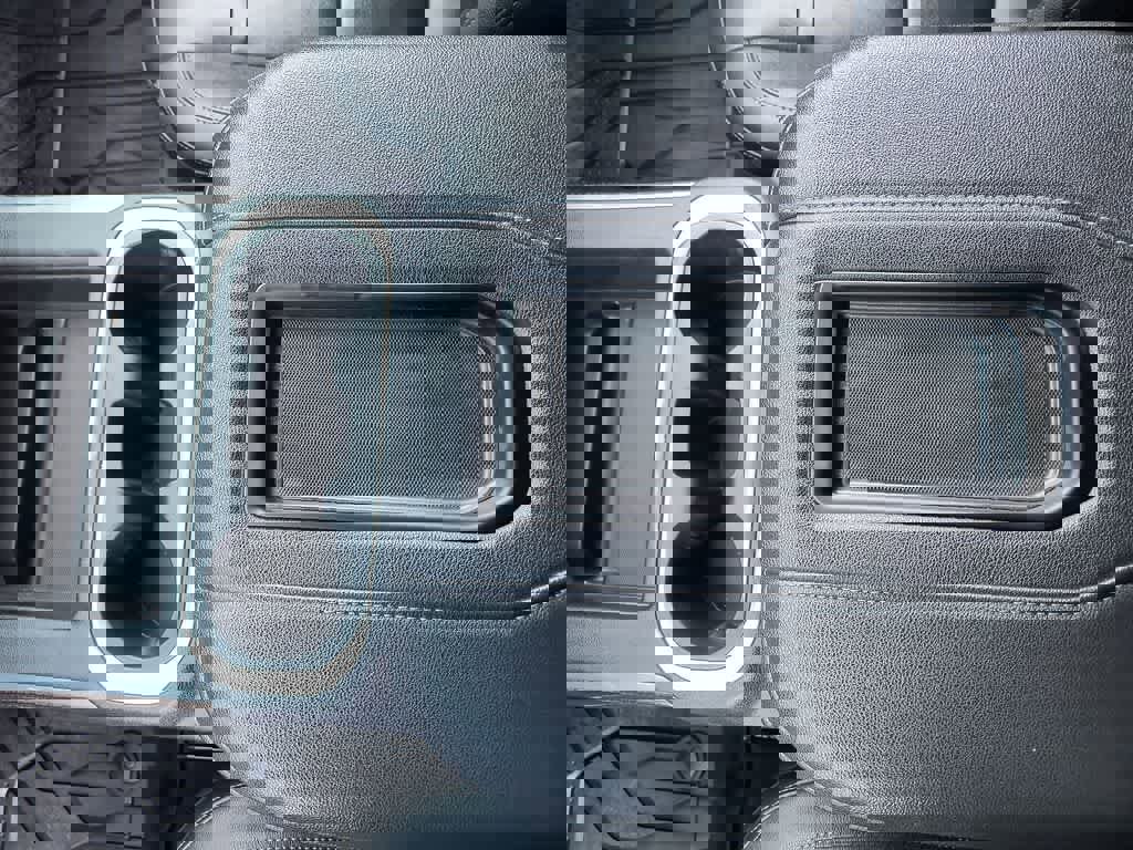 Used 2021 Chevrolet Silverado 1500 LT Trail Boss w/ Convenience Package II AWD/4WD image 20