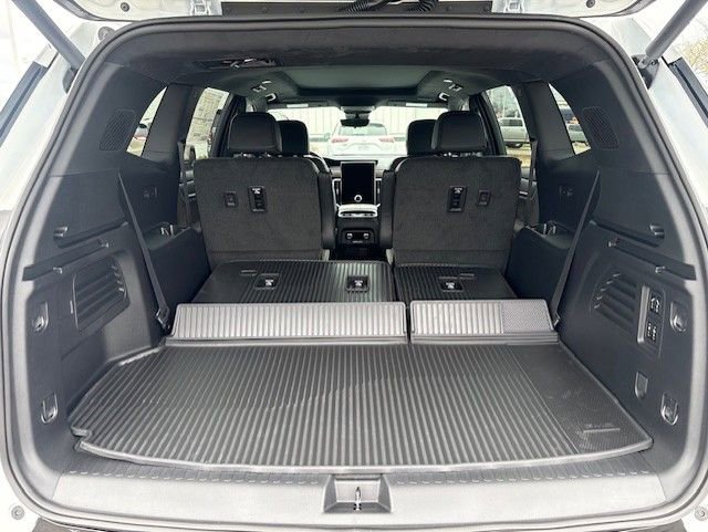 New 2026 GMC Acadia Denali Ultimate w/ LPO, Floor Liner Package image 49