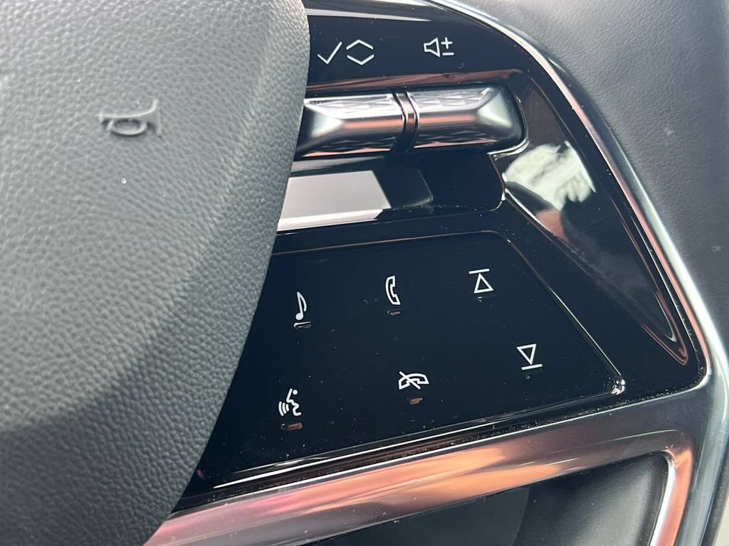 New 2026 Cadillac Vistiq Luxury AWD/4WD image 19