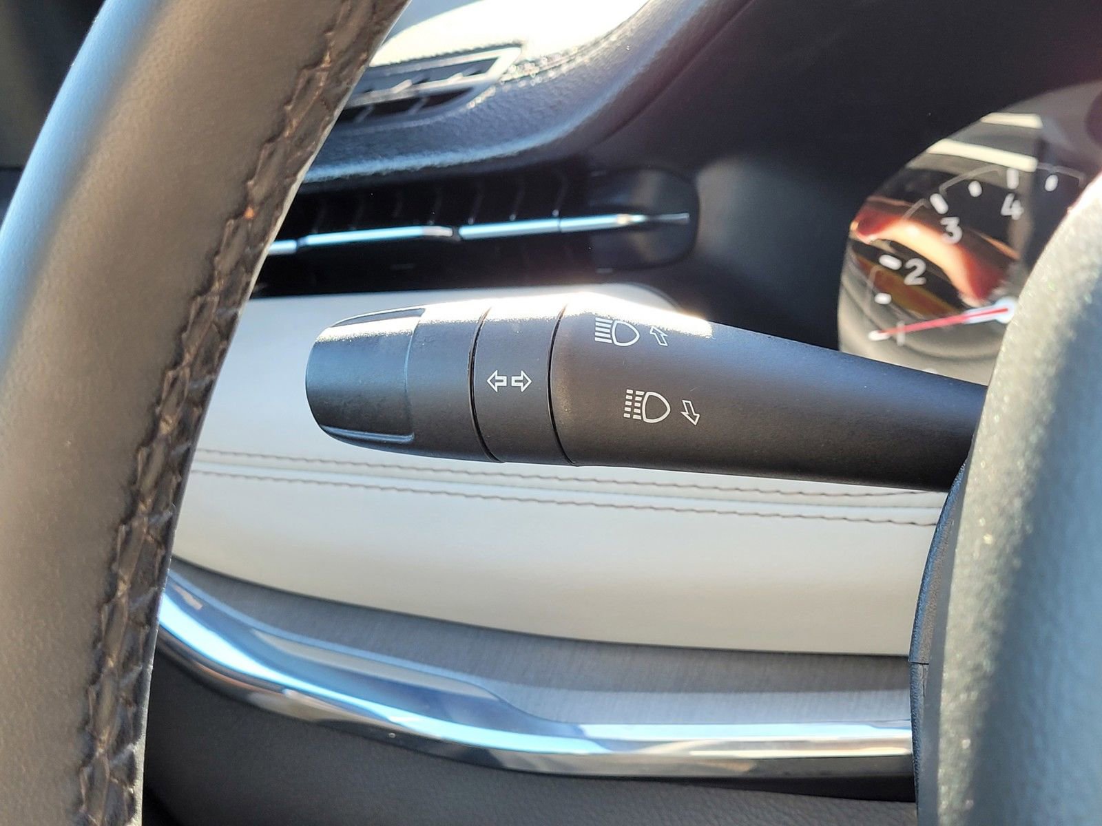 Used 2023 Jeep Compass Limited image 22