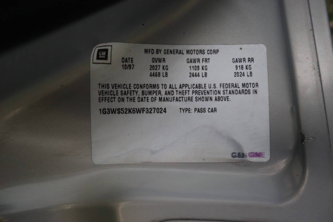 Used 1998 Oldsmobile Intrigue GL FWD image 39