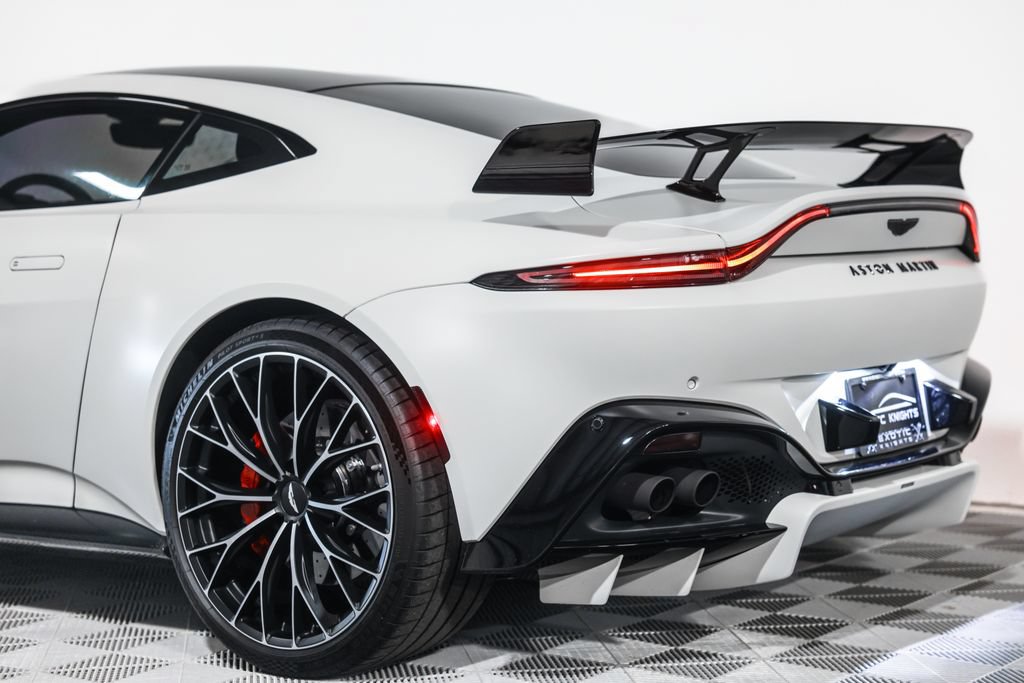 Used 2023 Aston Martin V8 Vantage Coupe RWD image 20