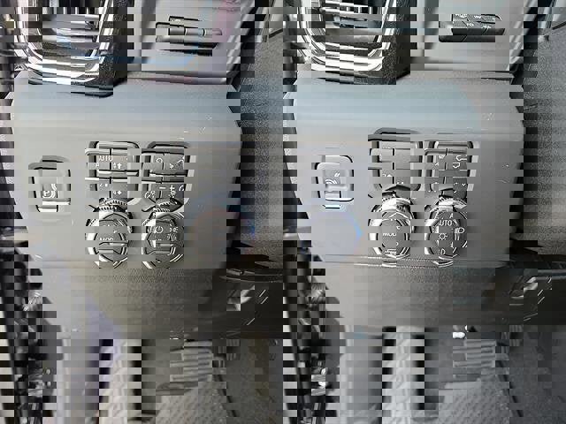 Used 2025 GMC Sierra 2500 Denali w/ Denali Reserve Package image 28