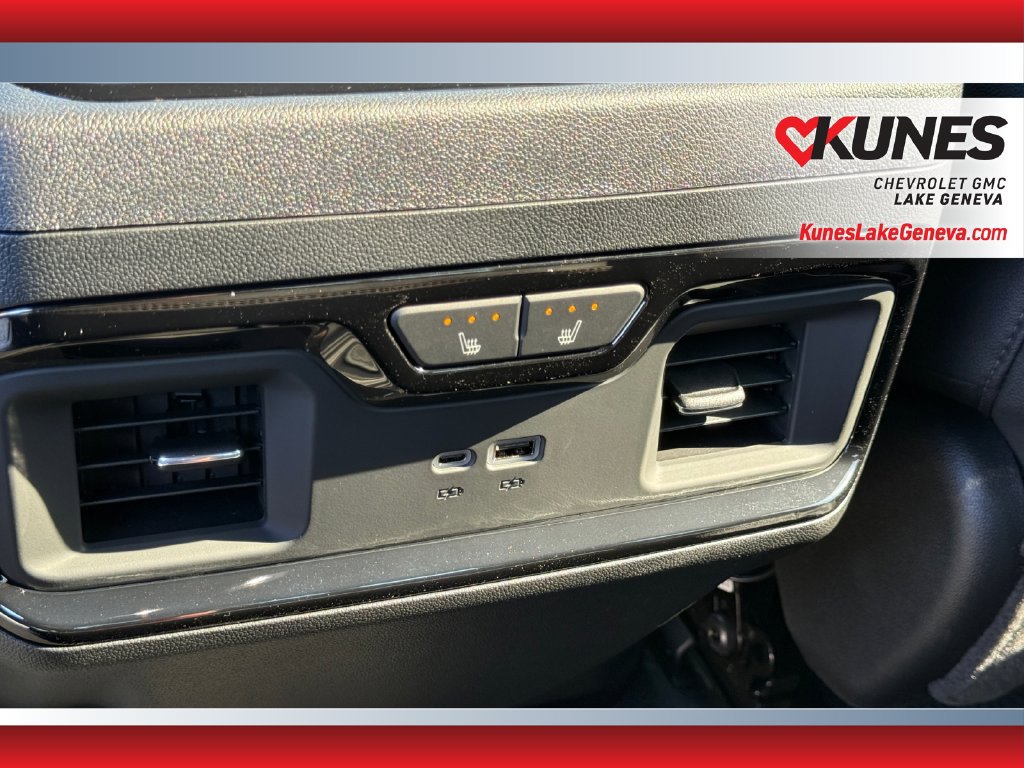 New 2026 GMC Sierra 2500 AT4 w/ Technology Package AWD/4WD image 37