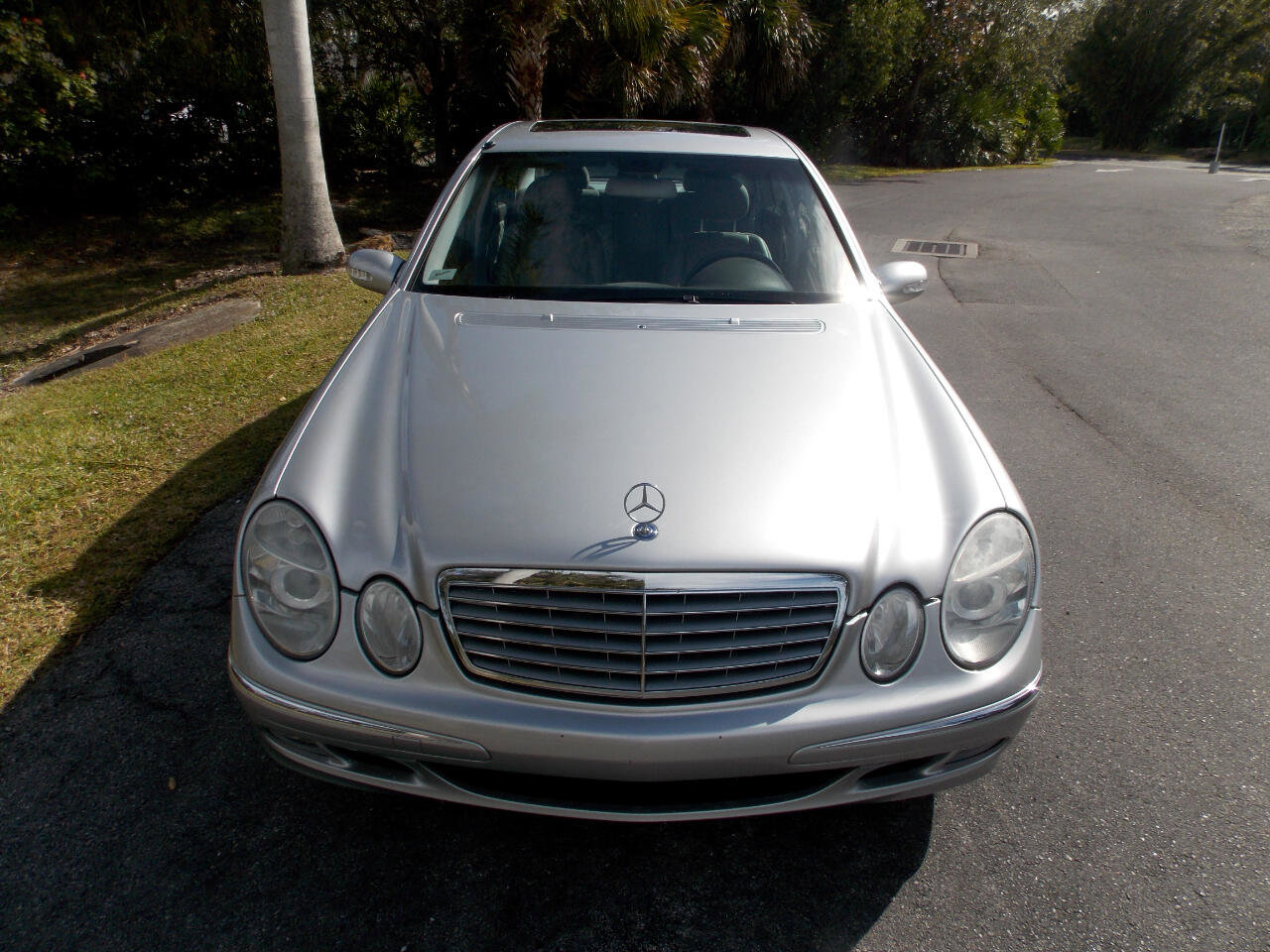 Used 2005 Mercedes-Benz E 500 4MATIC Sedan image 13