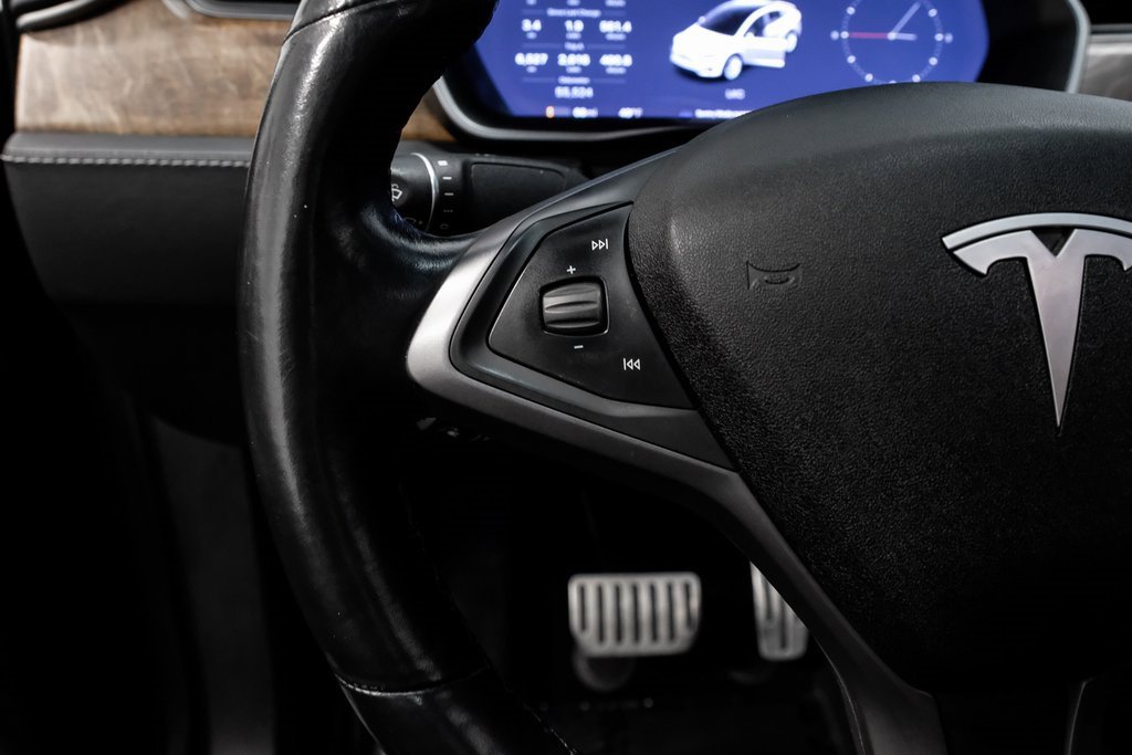 Used 2018 Tesla Model X P100D image 16