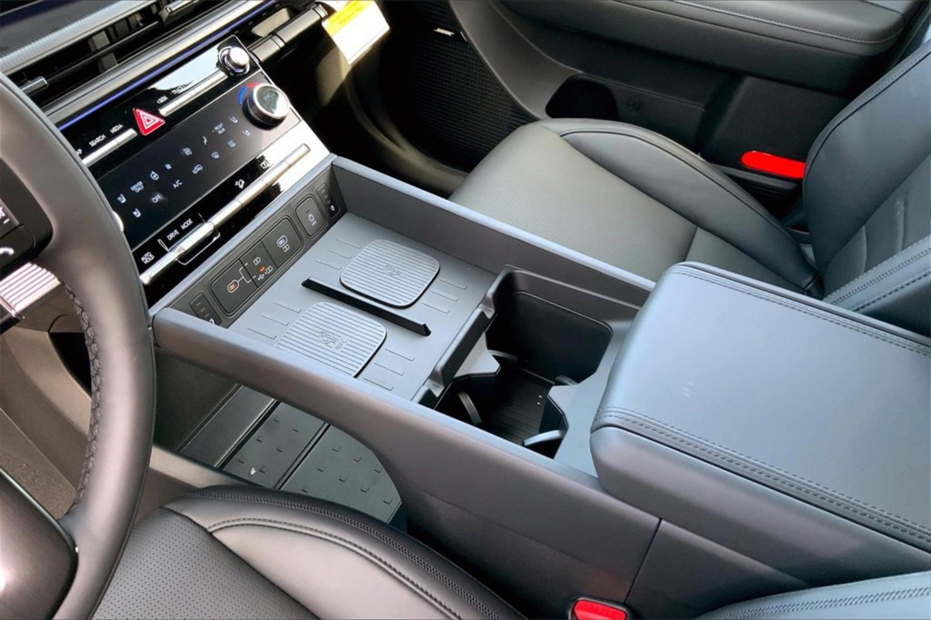 New 2025 Hyundai Santa Fe Calligraphy image 11