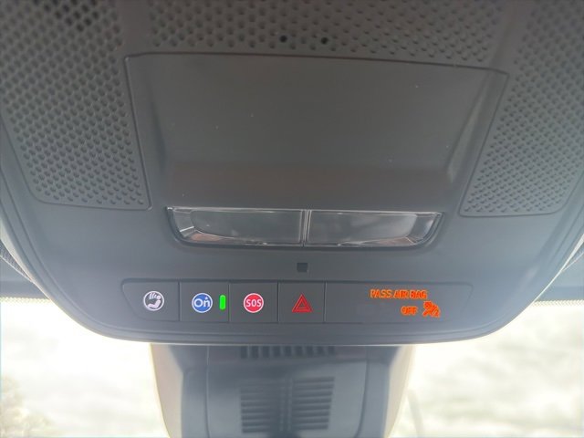 Used 2026 GMC Terrain Elevation w/ Elevation Premium Package image 16