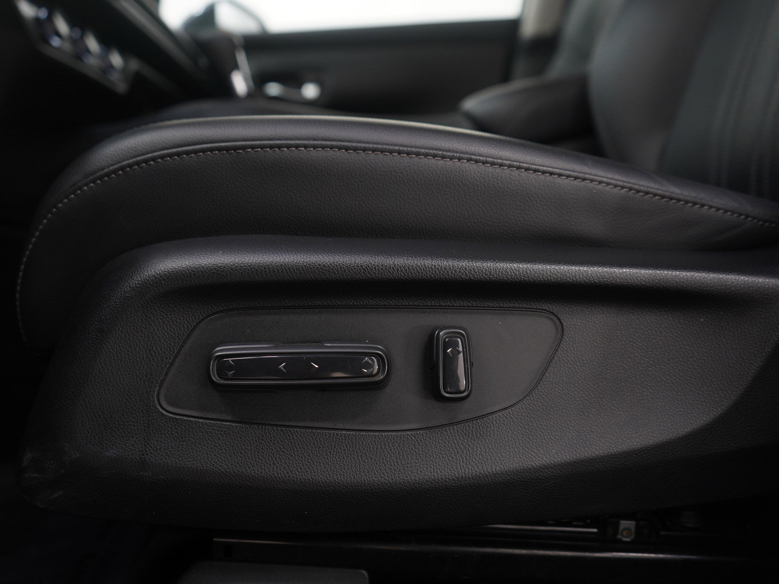 Used 2023 Honda HR-V EX-L image 21